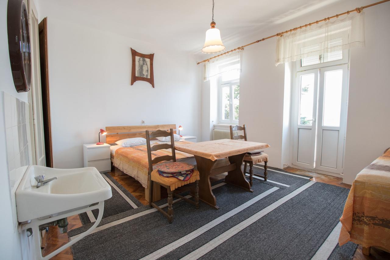 Apartments Josip By The Sea Novi Vinodolski Extérieur photo