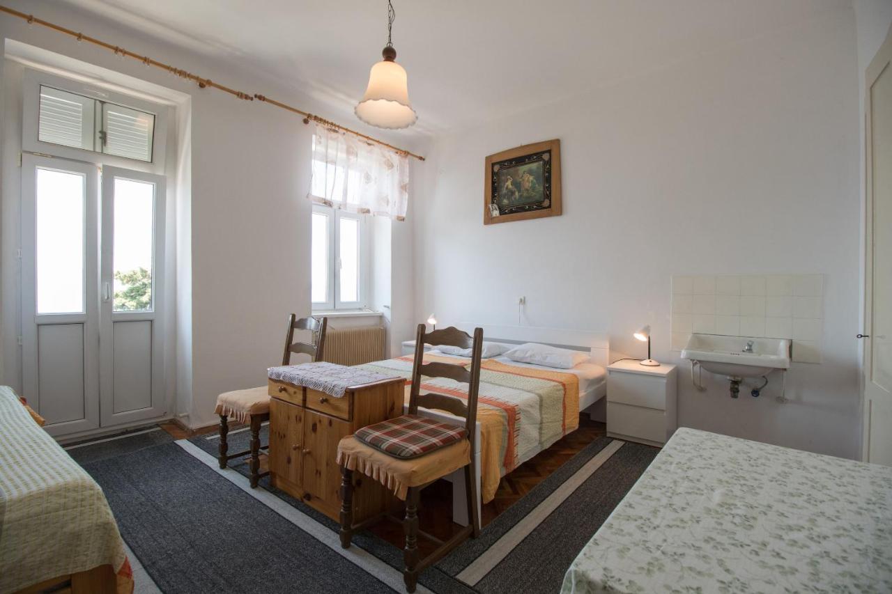 Apartments Josip By The Sea Novi Vinodolski Extérieur photo
